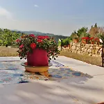 ベッド・アンド・ブレックファスト La Casa Nel Borgo *