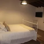 ベッド・アンド・ブレックファスト La Casa Nel Borgo
