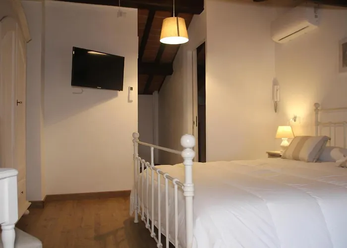 La Casa Nel Borgo Panzió Colle Val D'Elsa